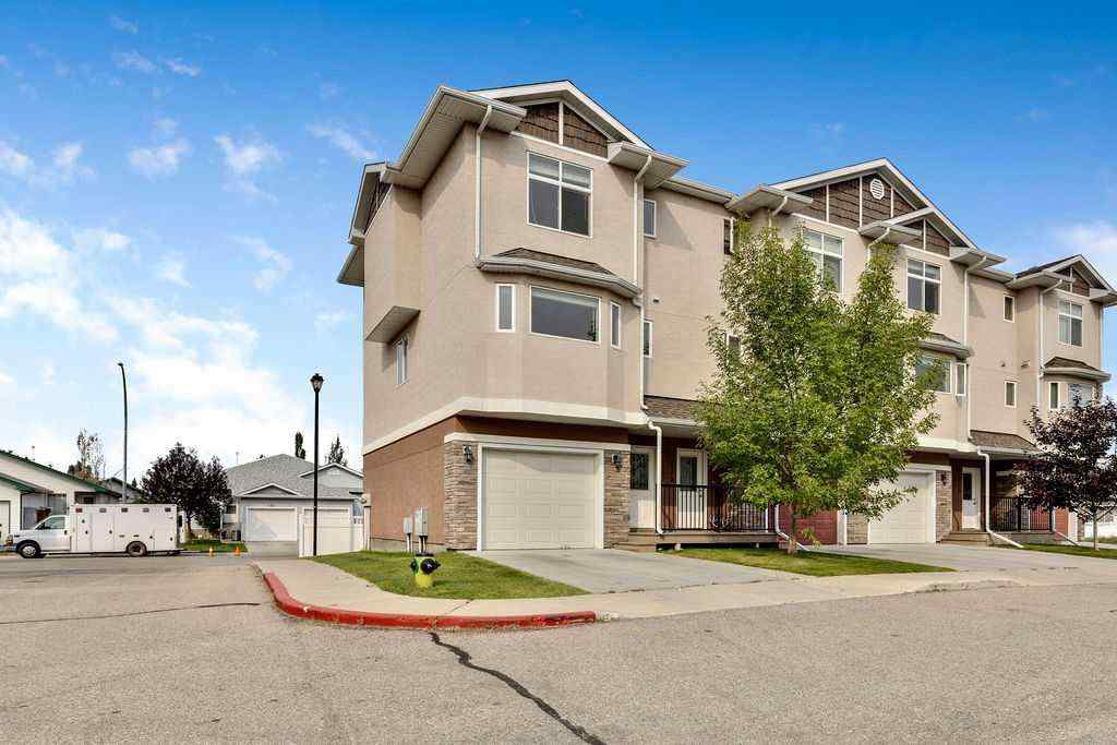 MLS® A2249255 - 135 Strathcona Circle  in Strathaven Strathmore, Residential