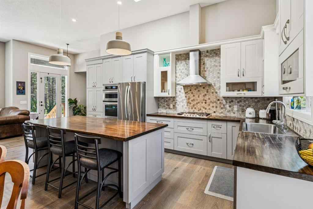 MLS® A2249258 - 40018 Township Road 242   in NONE Rural Rocky View County, Residential
