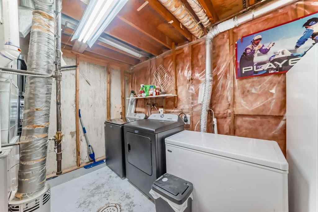 MLS® A2249262 - 549 Queenston Gardens SE in Queensland Calgary, Residential