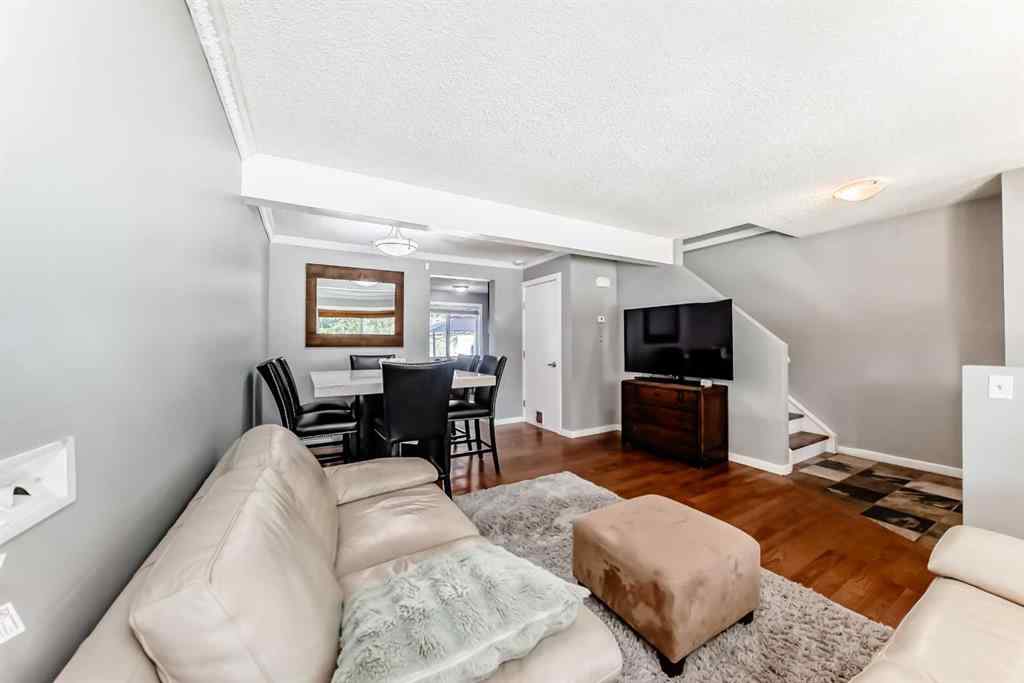 MLS® A2249262 - 549 Queenston Gardens SE in Queensland Calgary, Residential