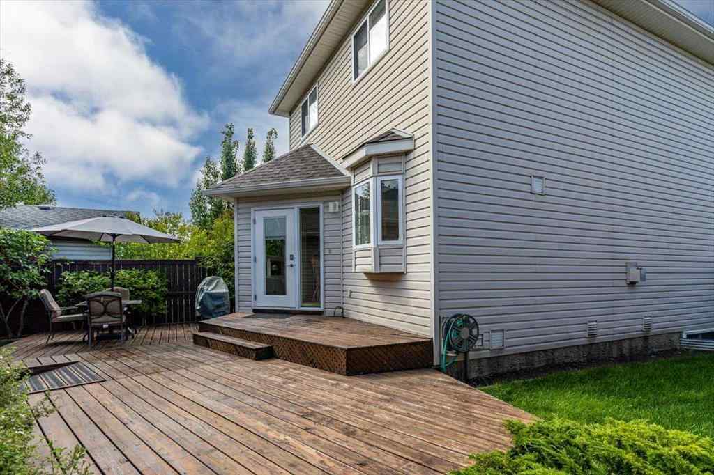 MLS® A2249264 - 140 Eversyde Circle SW in Evergreen Calgary, Residential