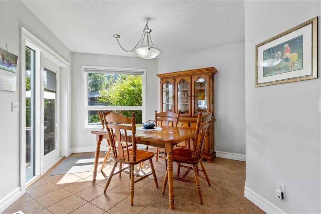 MLS® A2249264 - 140 Eversyde Circle SW in Evergreen Calgary, Residential