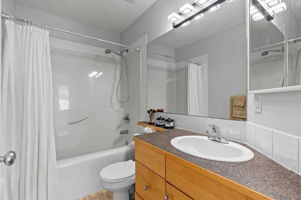 MLS® A2249264 - 140 Eversyde Circle SW in Evergreen Calgary, Residential