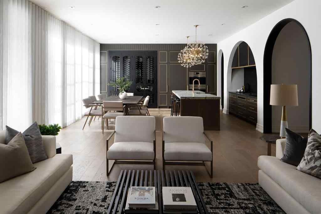 MLS® A2249278 - 109 Roxboro Road SW in Roxboro Calgary, Residential