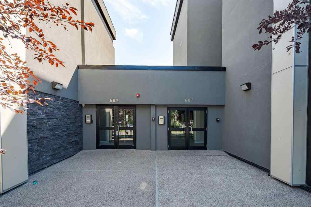MLS® A2249279 - Unit #403 607 17 Avenue NW in Mount Pleasant Calgary, Residential