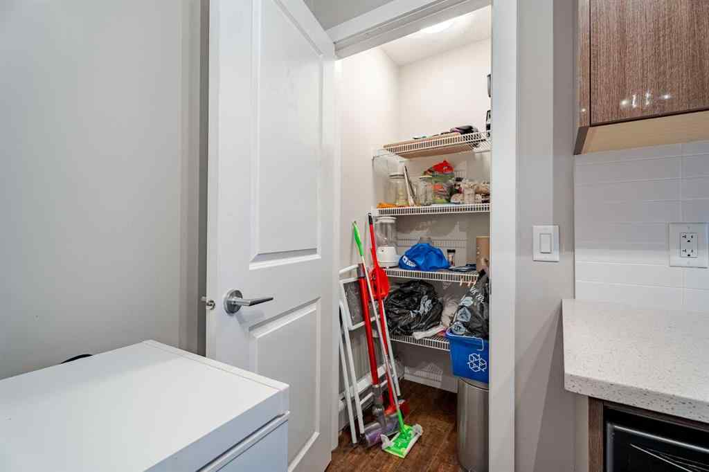MLS® A2249279 - Unit #403 607 17 Avenue NW in Mount Pleasant Calgary, Residential