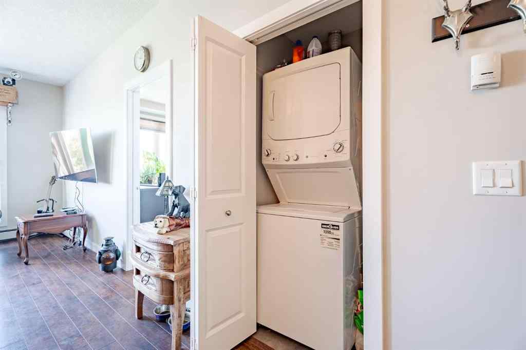 MLS® A2249279 - Unit #403 607 17 Avenue NW in Mount Pleasant Calgary, Residential