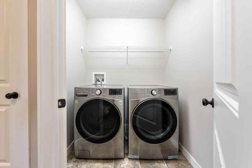 MLS® A2249287 - 1363 Kings Heights Road SE in Kings Heights Airdrie, Residential
