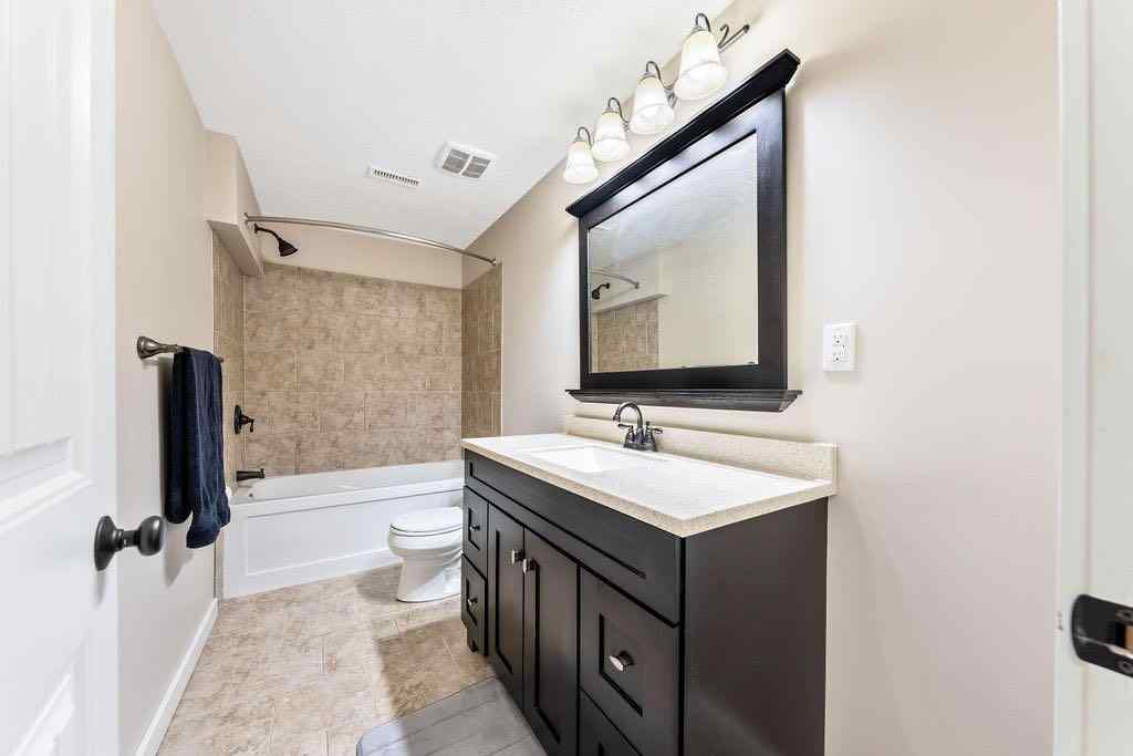 MLS® A2249287 - 1363 Kings Heights Road SE in Kings Heights Airdrie, Residential