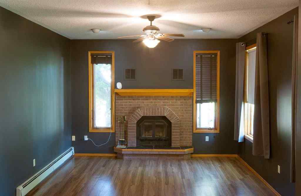 MLS® A2249290 - 4922 44 Street  in NONE Castor, Residential