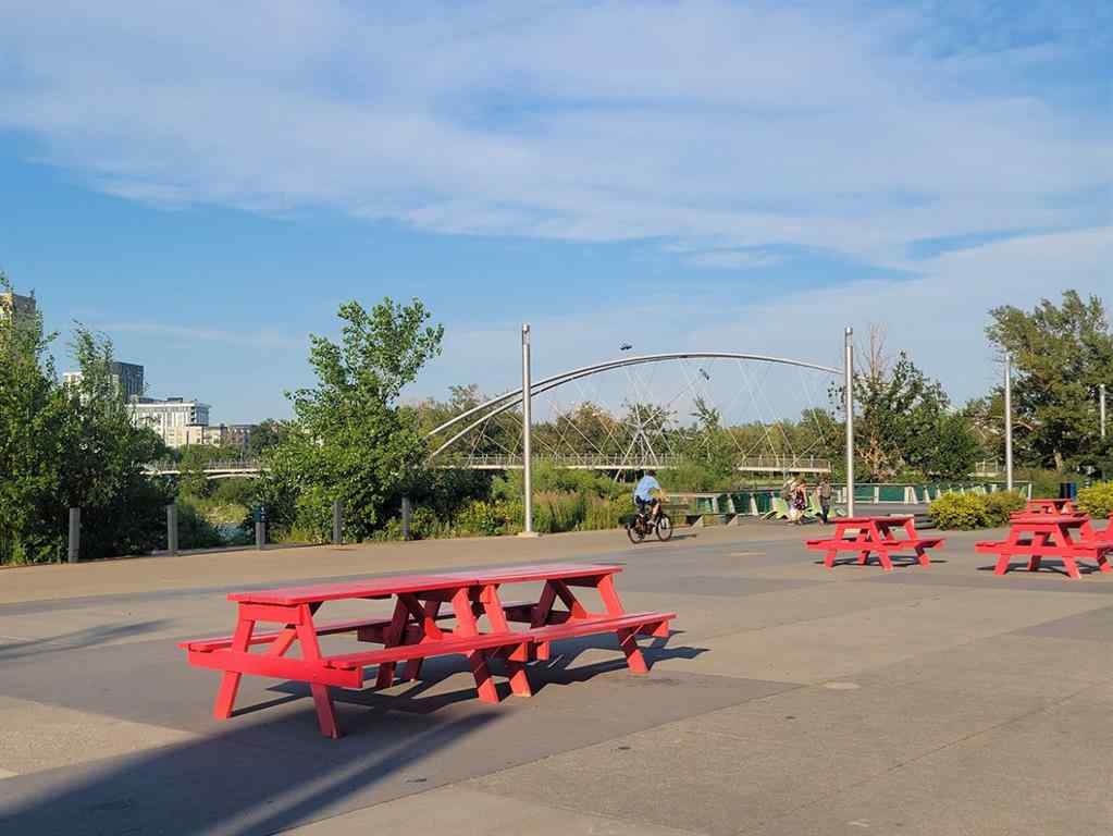 MLS® A2249292 - 111 Confluence Mews SE in Downtown East Village Calgary, Residential