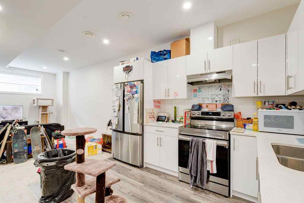 MLS® A2249296 - 2020 40 Street SE in Forest Lawn Calgary, Residential