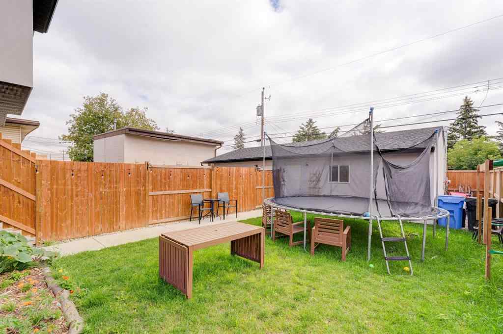 MLS® A2249296 - 2020 40 Street SE in Forest Lawn Calgary, Residential