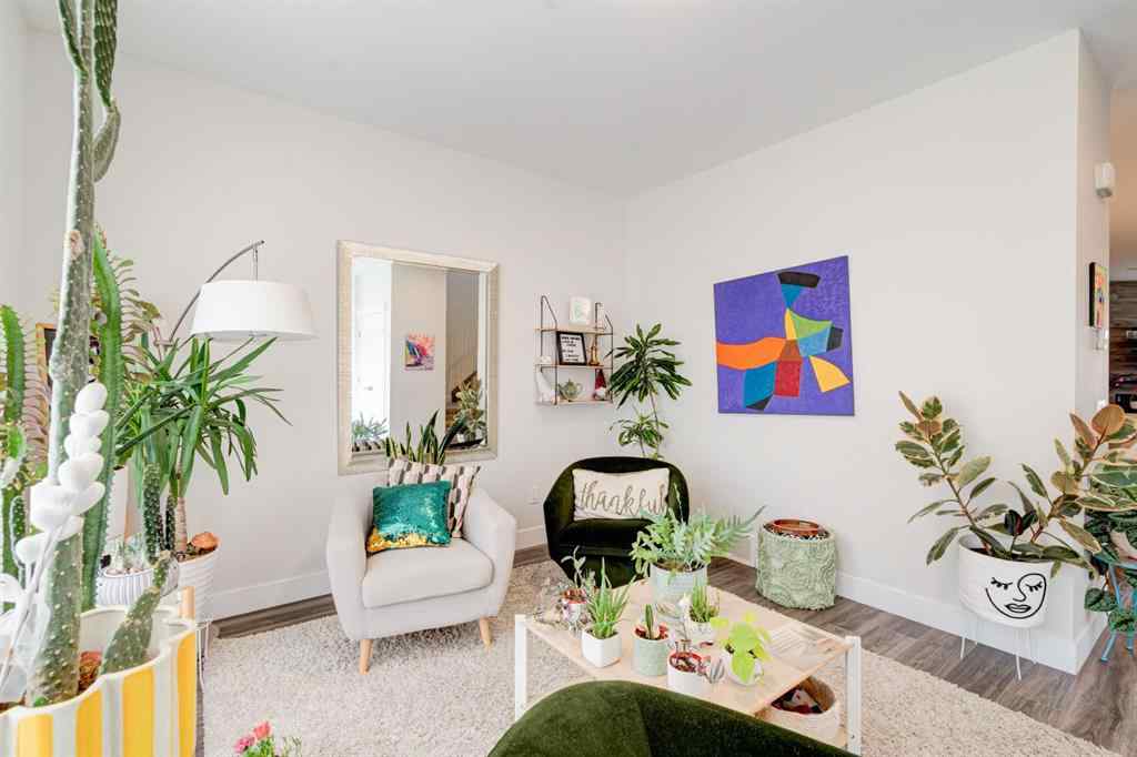 MLS® A2249296 - 2020 40 Street SE in Forest Lawn Calgary, Residential