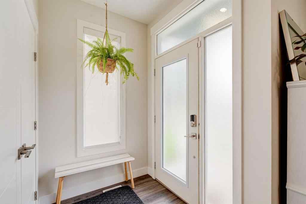 MLS® A2249296 - 2020 40 Street SE in Forest Lawn Calgary, Residential