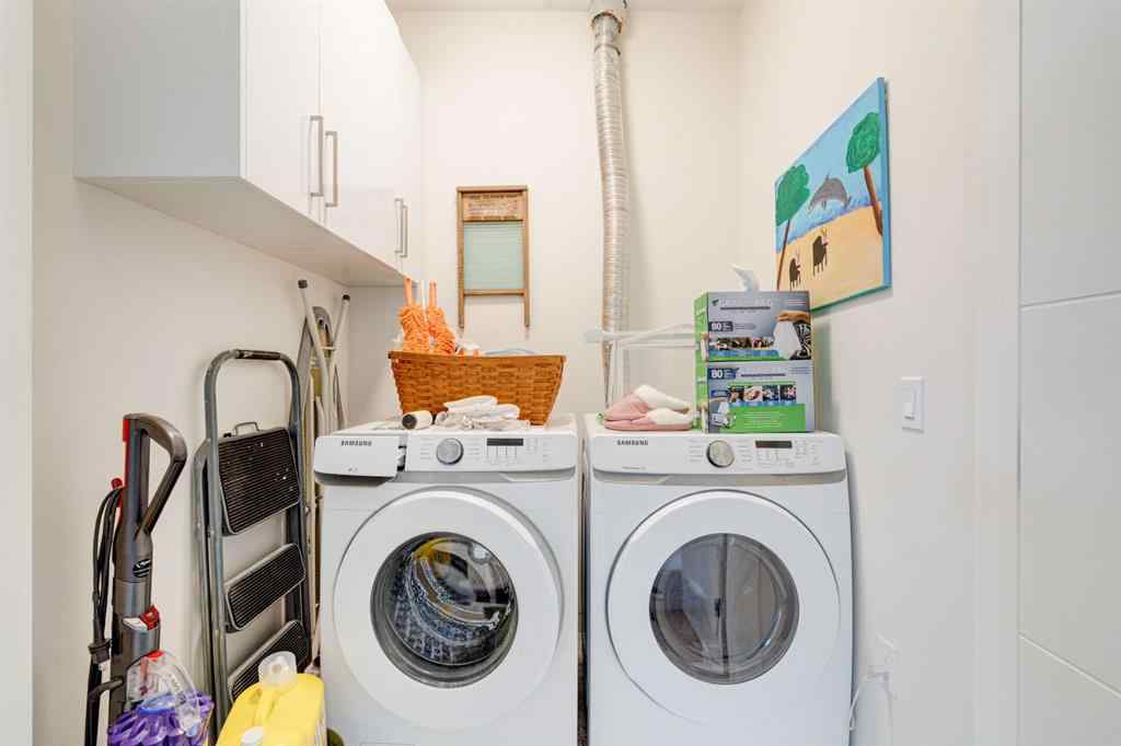 MLS® A2249296 - 2020 40 Street SE in Forest Lawn Calgary, Residential