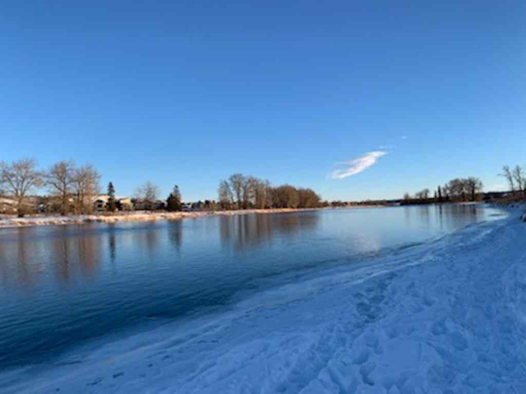 MLS® A2249297 - 754 Wolf Willow Boulevard SE in Wolf Willow Calgary, Residential