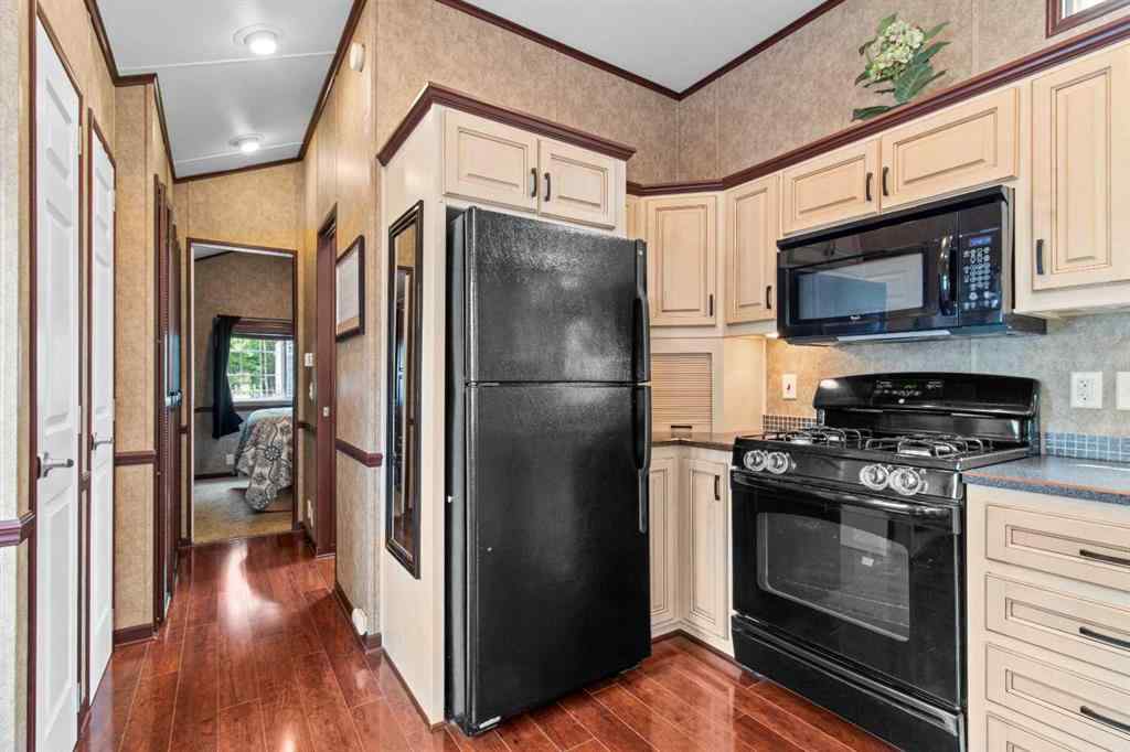 MLS® A2249313 - Unit #19B 10046 Township road 422   in Raymond Shores Rural Ponoka County, Residential