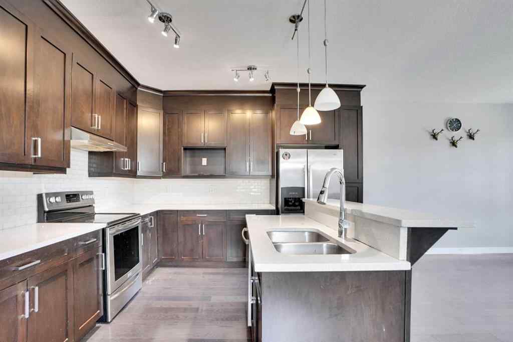 MLS® A2249316 - 2034 44 Street SE in Forest Lawn Calgary, Residential