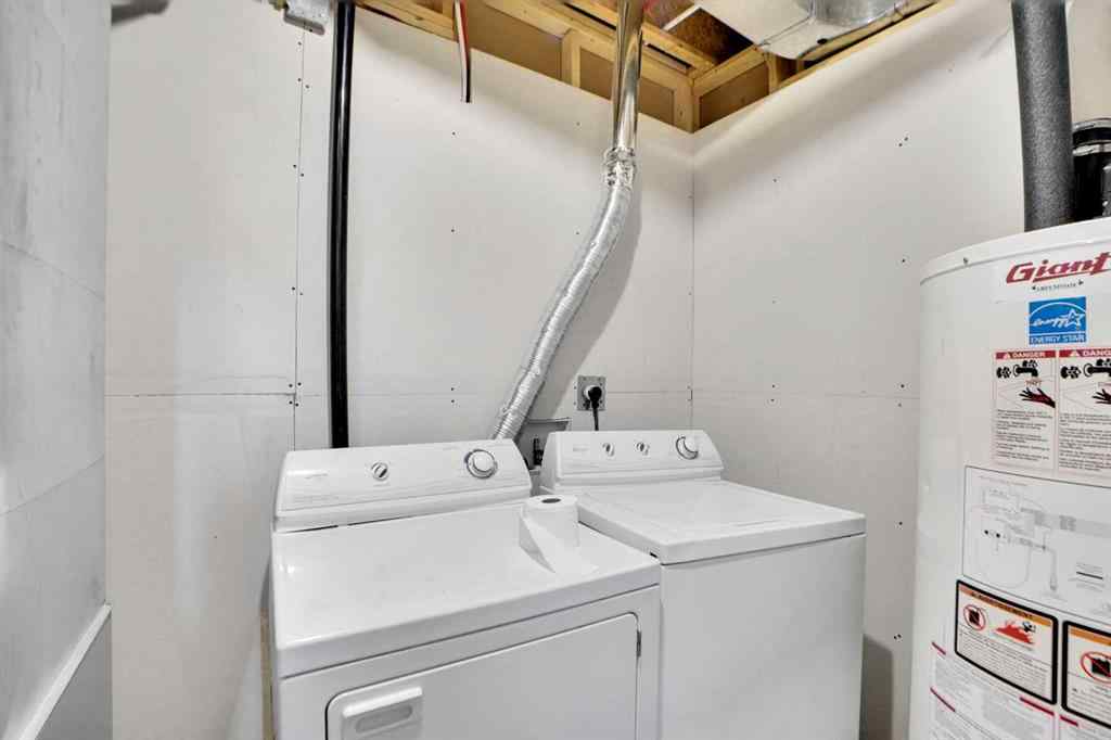 MLS® A2249316 - 2034 44 Street SE in Forest Lawn Calgary, Residential