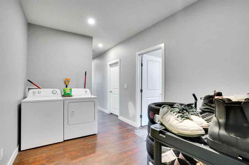 MLS® A2249316 - 2034 44 Street SE in Forest Lawn Calgary, Residential