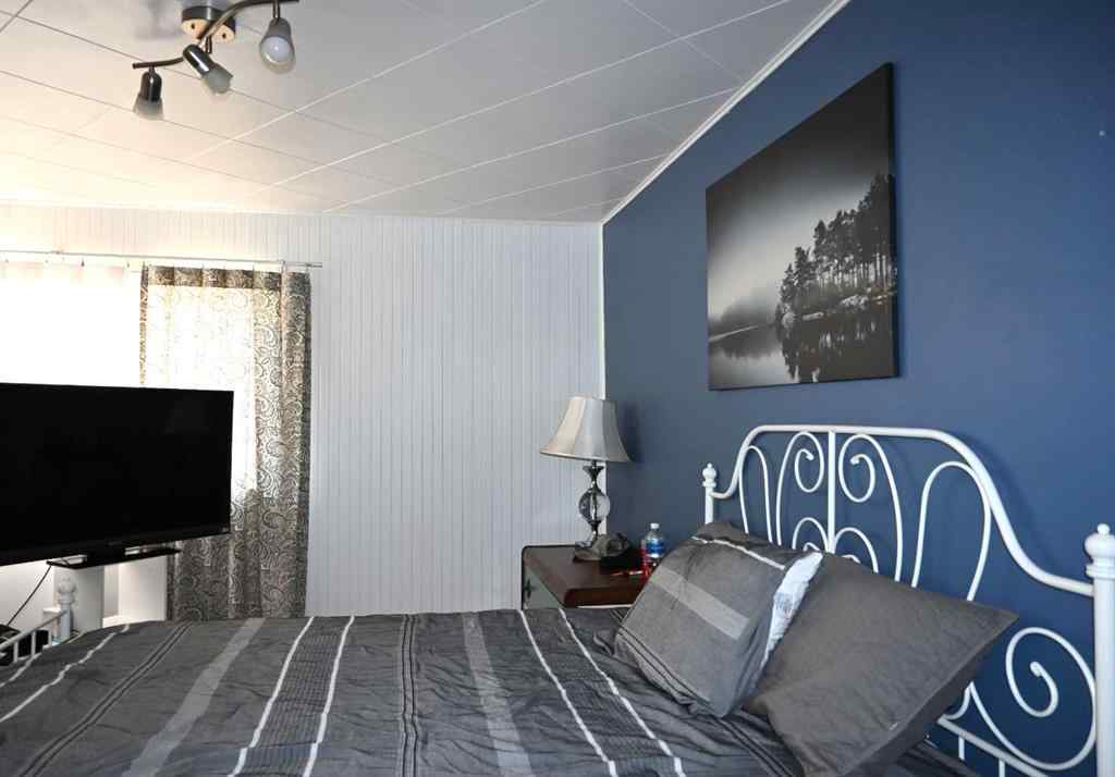 MLS® A2249321 - 11946 20 Avenue  in NONE Blairmore, Residential
