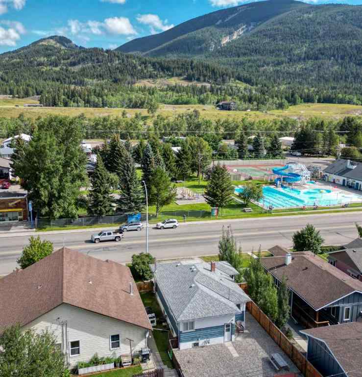 MLS® A2249321 - 11946 20 Avenue  in NONE Blairmore, Residential
