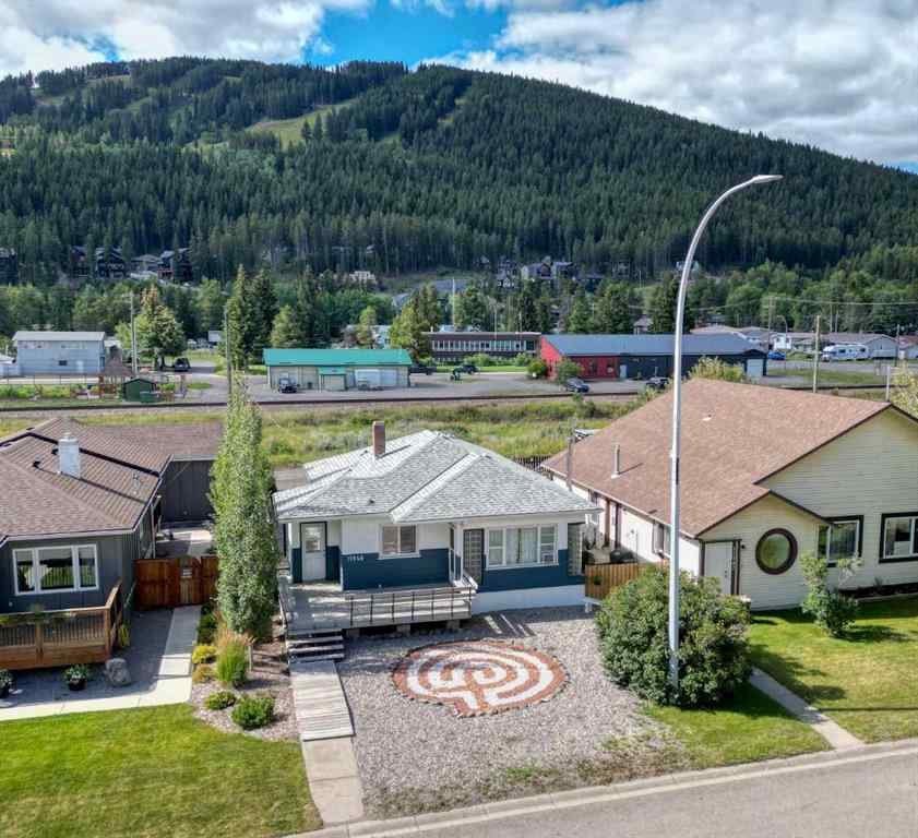 MLS® A2249321 - 11946 20 Avenue  in NONE Blairmore, Residential