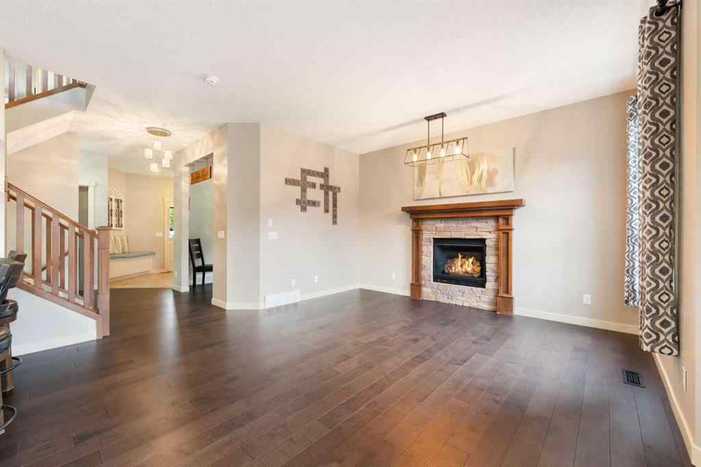 MLS® A2249328 - 7 Westridge Green  in Westridge Okotoks, Residential