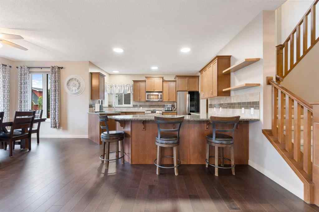 MLS® A2249328 - 7 Westridge Green  in Westridge Okotoks, Residential
