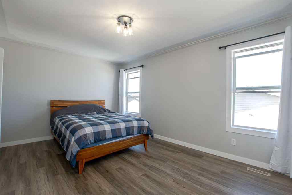 MLS® A2249339 - 10746 72 Avenue  in Mission Heights Grande Prairie, Residential