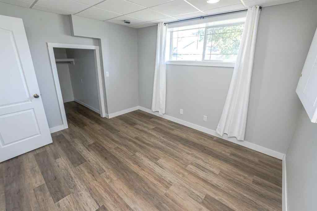 MLS® A2249339 - 10746 72 Avenue  in Mission Heights Grande Prairie, Residential