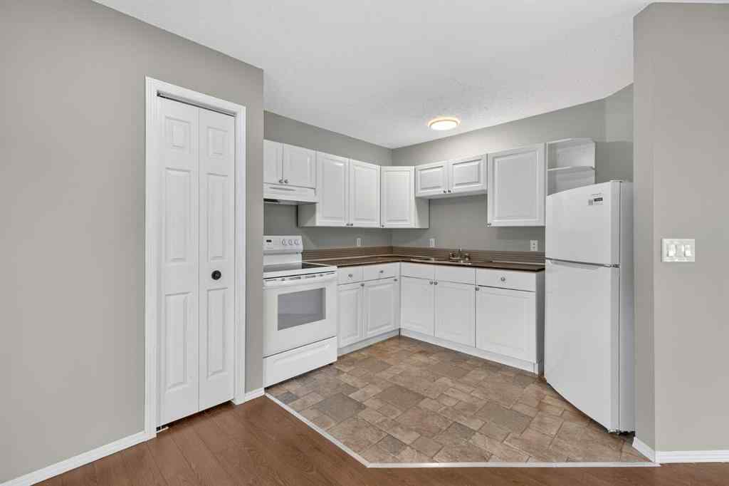 MLS® A2249340 - 5510 52 Street  in NONE Bashaw, Residential