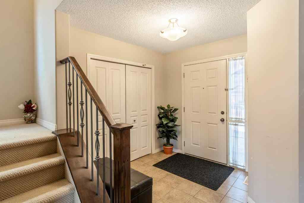 MLS® A2249344 - 15 Kingsland Way SE in Kings Heights Airdrie, Residential