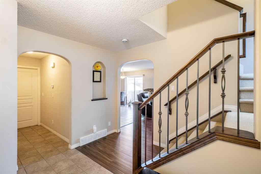 MLS® A2249344 - 15 Kingsland Way SE in Kings Heights Airdrie, Residential