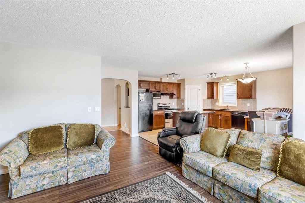 MLS® A2249344 - 15 Kingsland Way SE in Kings Heights Airdrie, Residential