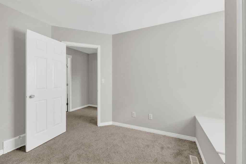 MLS® A2249348 - 7 Firdale Close  in Fox Run Sylvan Lake, Residential