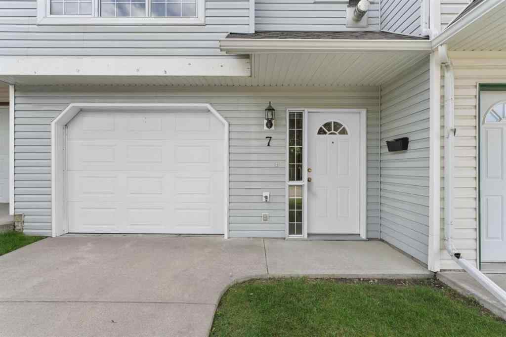 MLS® A2249351 - 7 Prominence View SW in Patterson Calgary, Residential