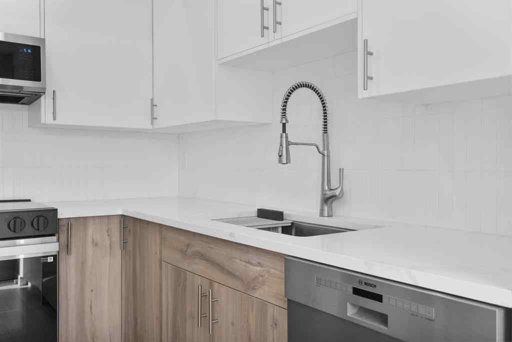 MLS® A2249351 - 7 Prominence View SW in Patterson Calgary, Residential
