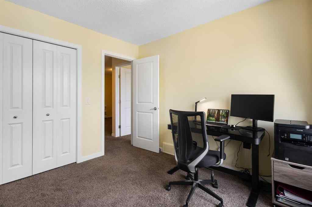 MLS® A2249353 - 90 Evansridge Crescent NW in Evanston Calgary, Residential