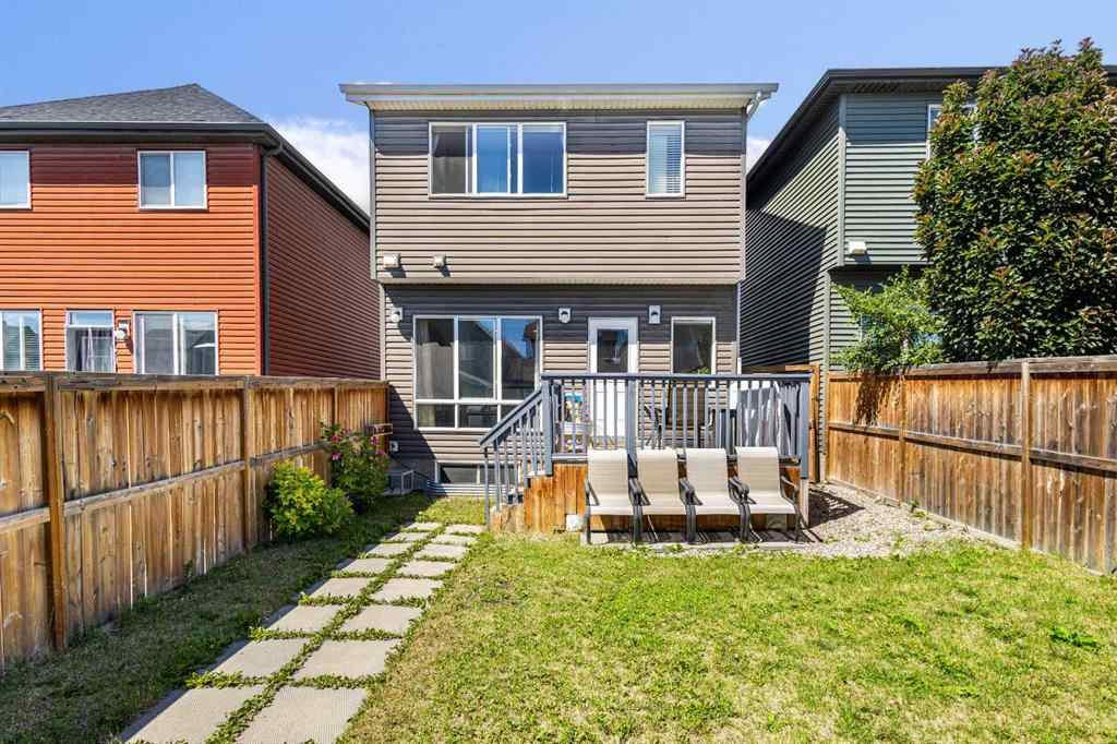 MLS® A2249353 - 90 Evansridge Crescent NW in Evanston Calgary, Residential