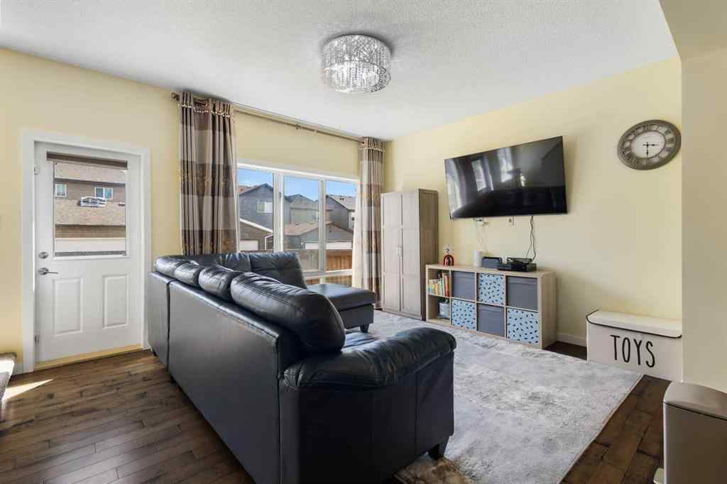 MLS® A2249353 - 90 Evansridge Crescent NW in Evanston Calgary, Residential