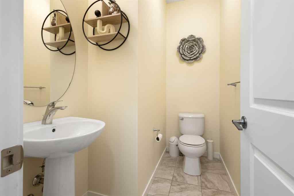 MLS® A2249353 - 90 Evansridge Crescent NW in Evanston Calgary, Residential