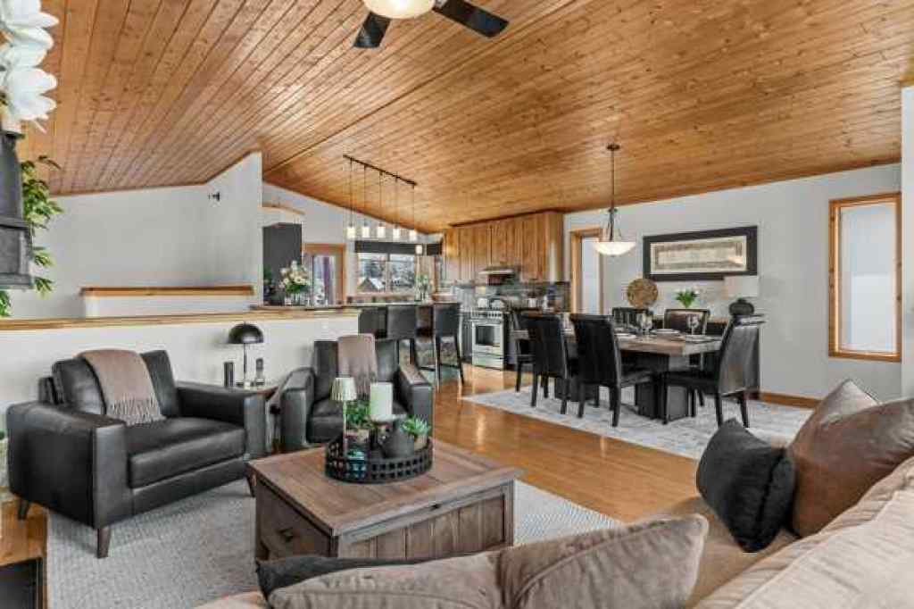 MLS® A2249361 - 101 Wapiti Close  in Eagle Terrace Canmore, Residential