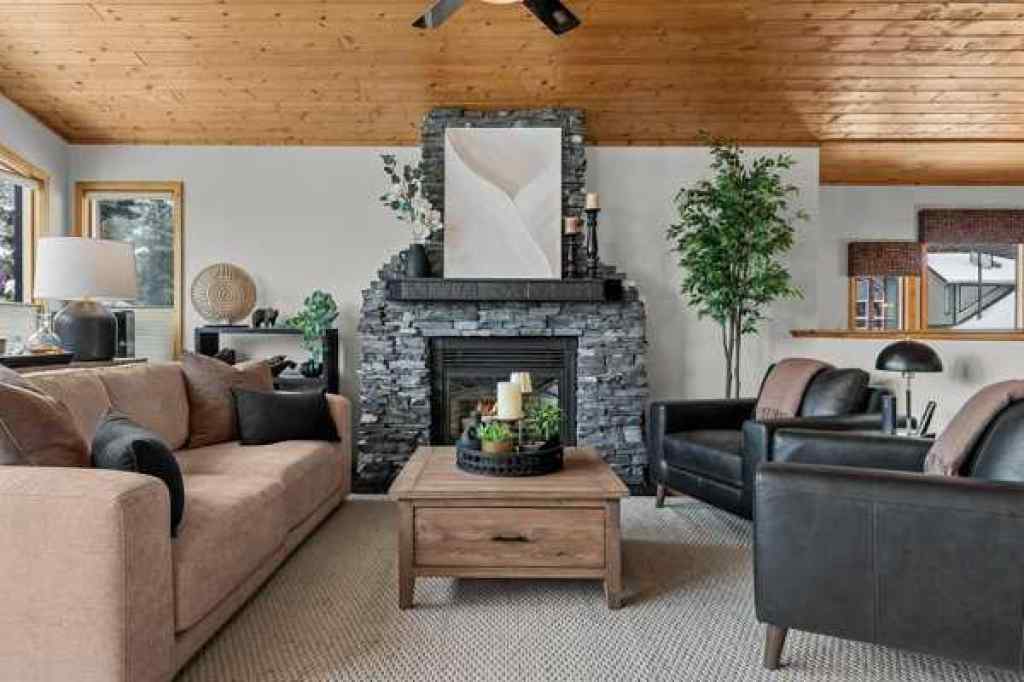 MLS® A2249361 - 101 Wapiti Close  in Eagle Terrace Canmore, Residential