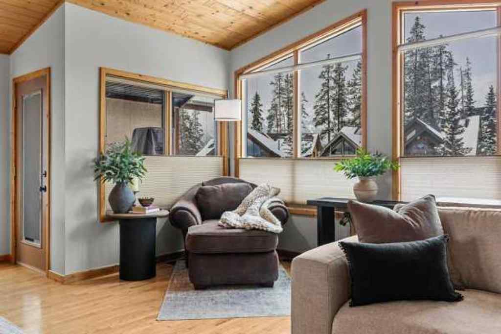 MLS® A2249361 - 101 Wapiti Close  in Eagle Terrace Canmore, Residential