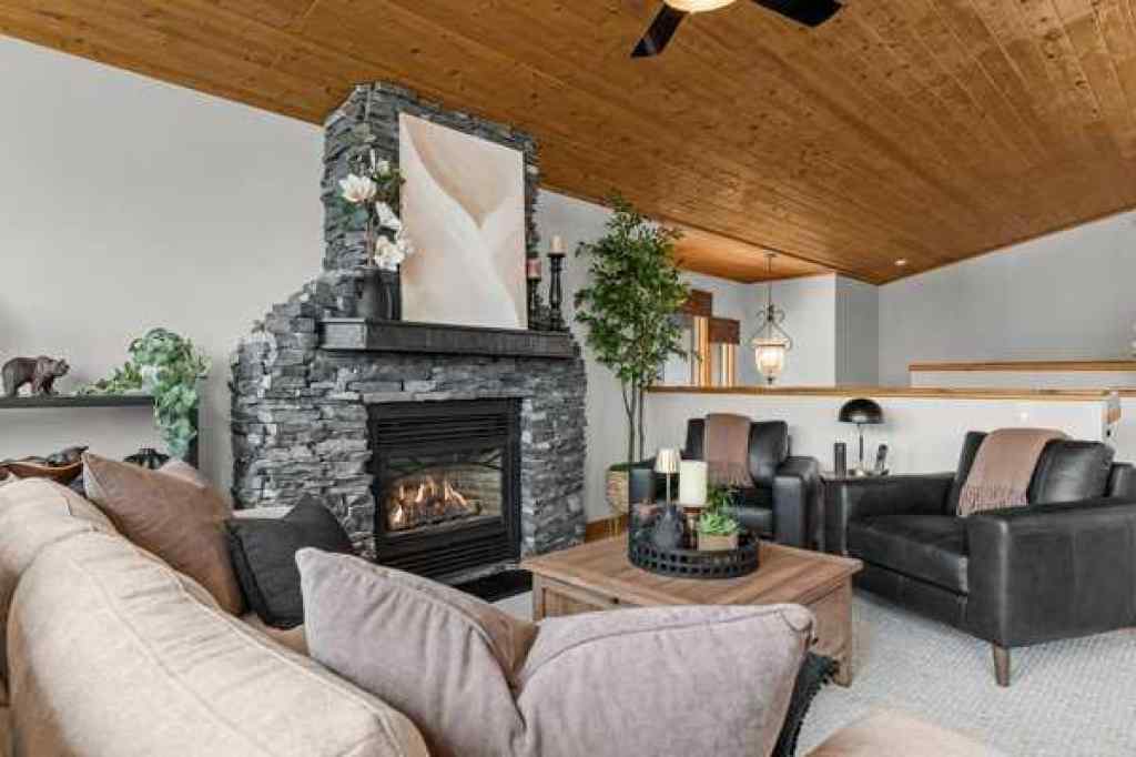 MLS® A2249361 - 101 Wapiti Close  in Eagle Terrace Canmore, Residential