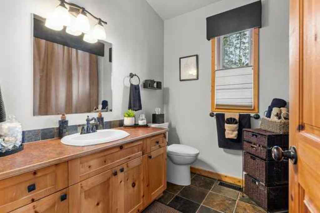 MLS® A2249361 - 101 Wapiti Close  in Eagle Terrace Canmore, Residential