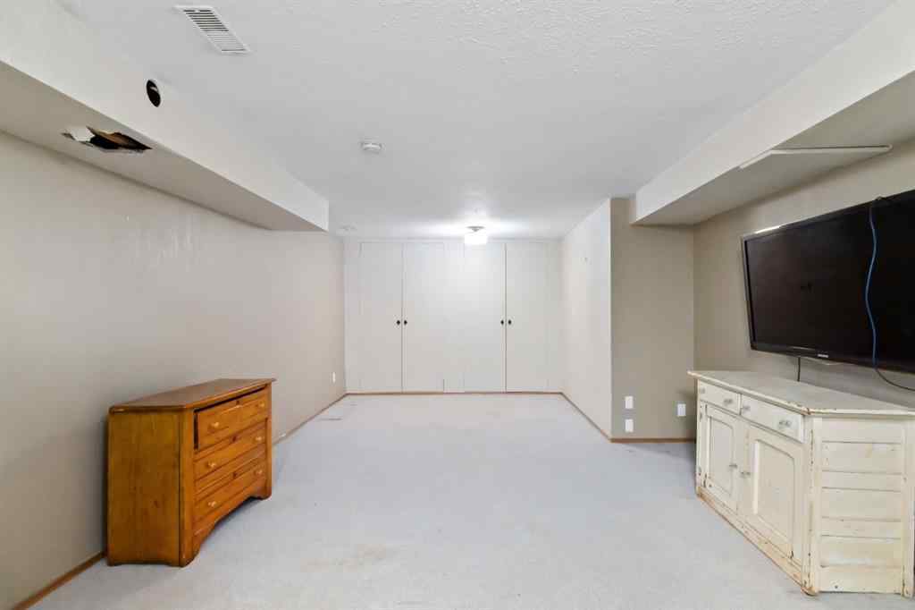 MLS® A2249362 - 106 Hilltop Crescent  in Thickwood Fort McMurray, Residential
