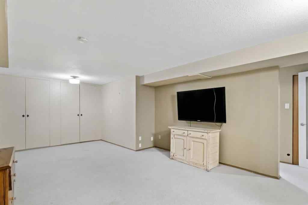 MLS® A2249362 - 106 Hilltop Crescent  in Thickwood Fort McMurray, Residential